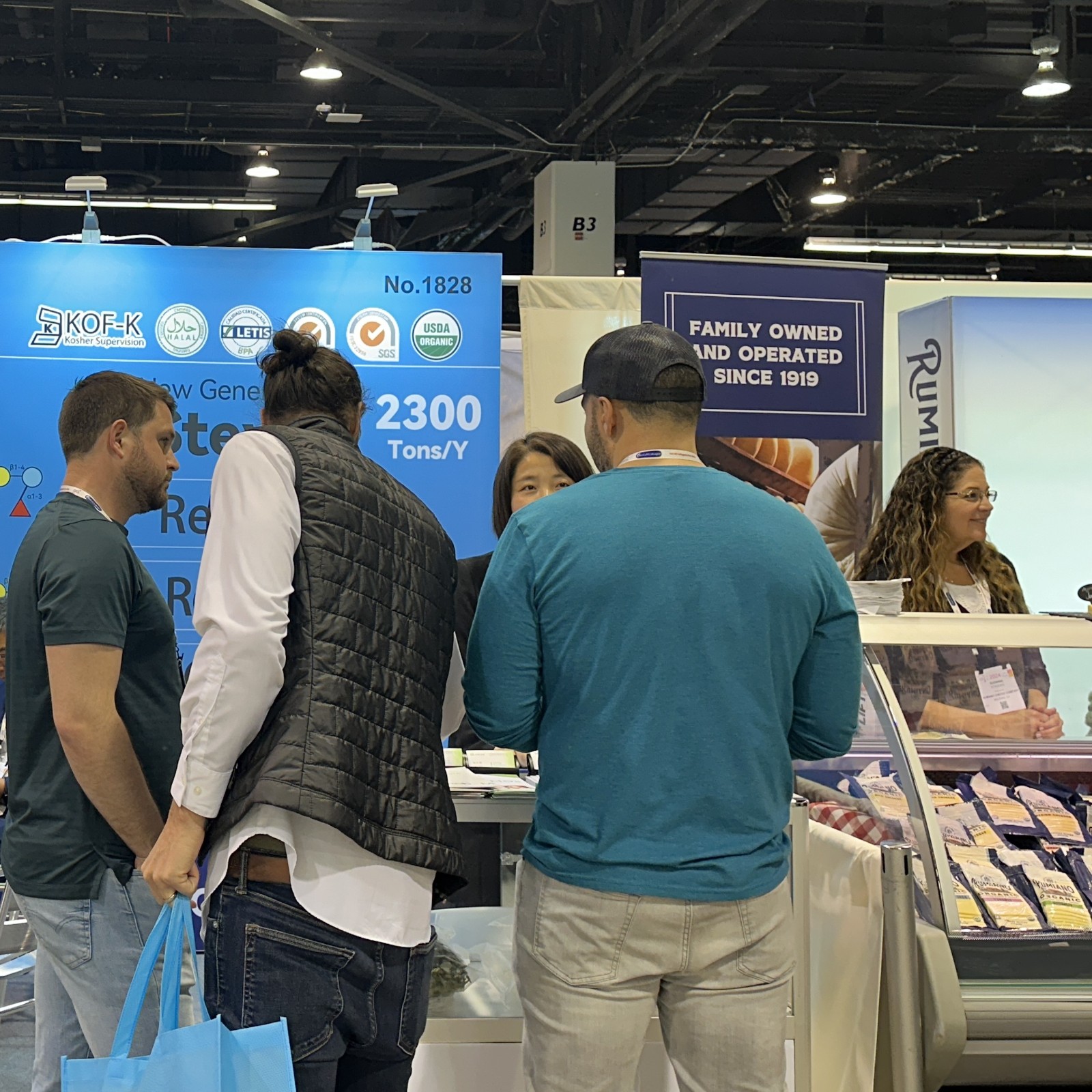 阿纳海姆展会上:客户非常认可GSG产品.jpg 阿纳海姆展会上:客户非常认可GSG产品.jpg