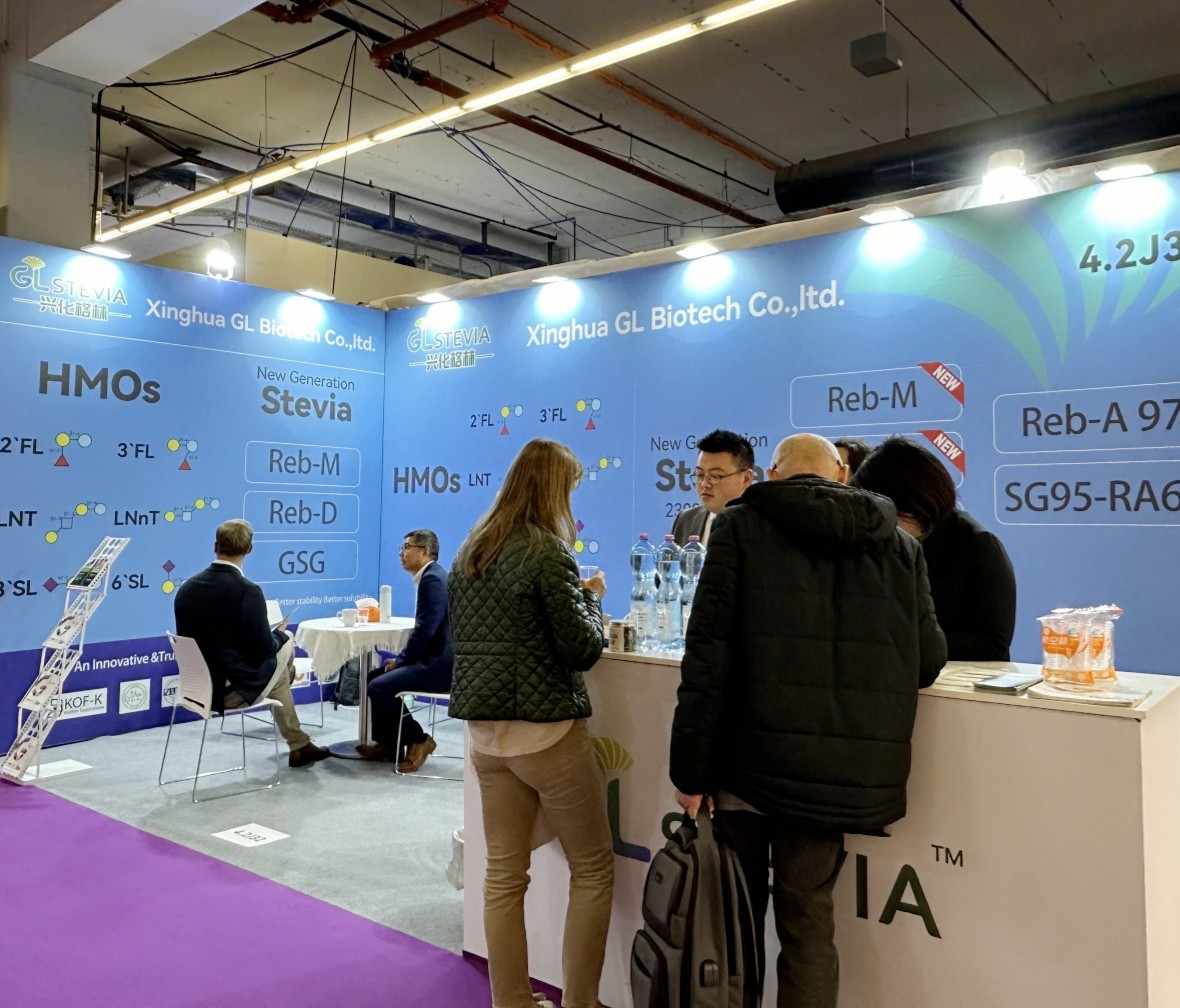 Communications at FIE show.jpg Communications at FIE show.jpg